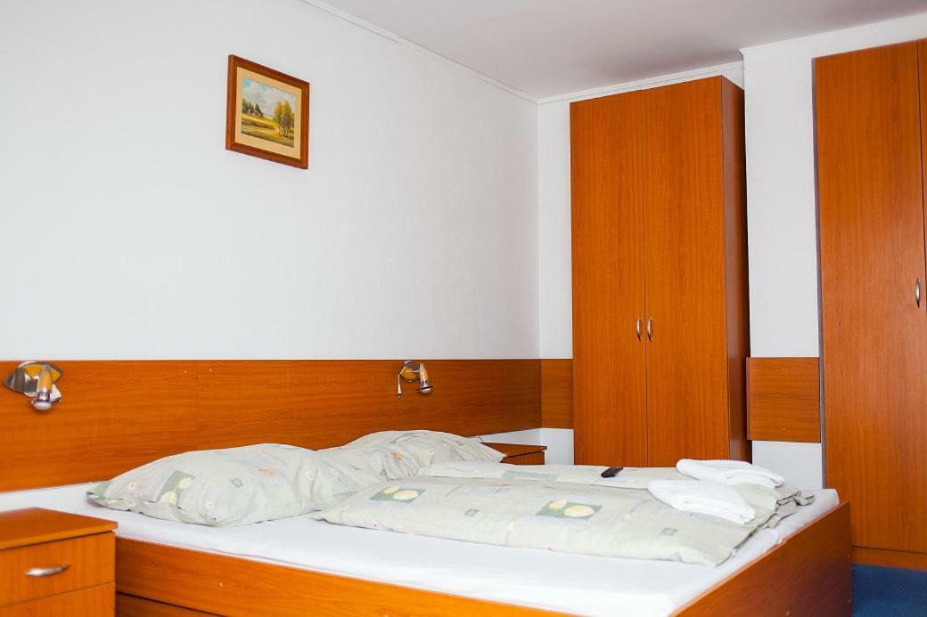 Penzion Centrum Oravsky Biely Potok 外观 照片