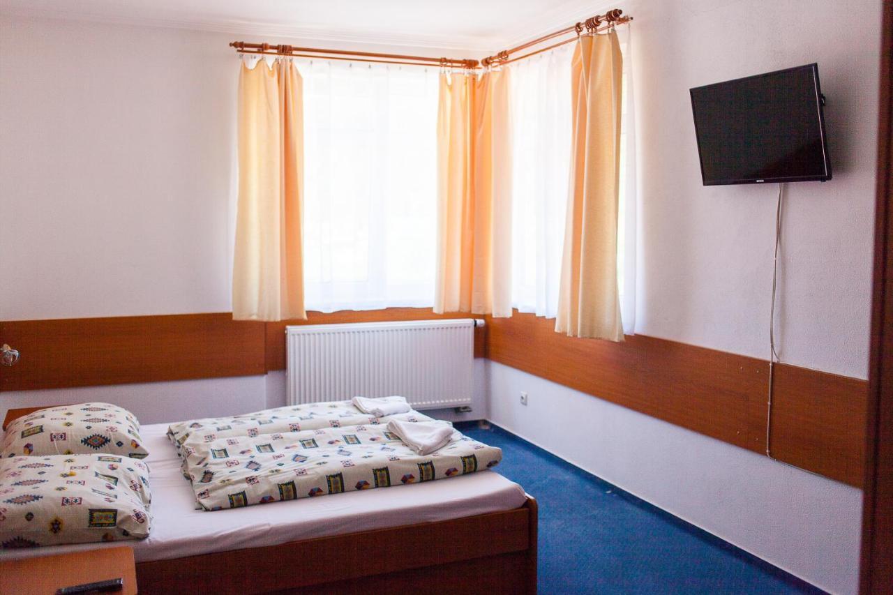 Penzion Centrum Oravsky Biely Potok 外观 照片